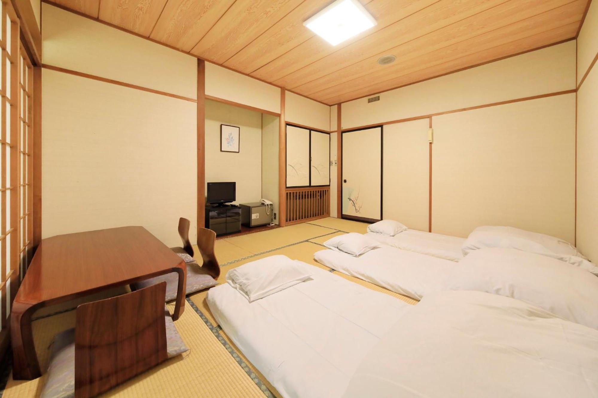 竹あかりの宿 加賀助 Shizukuishi Buitenkant foto