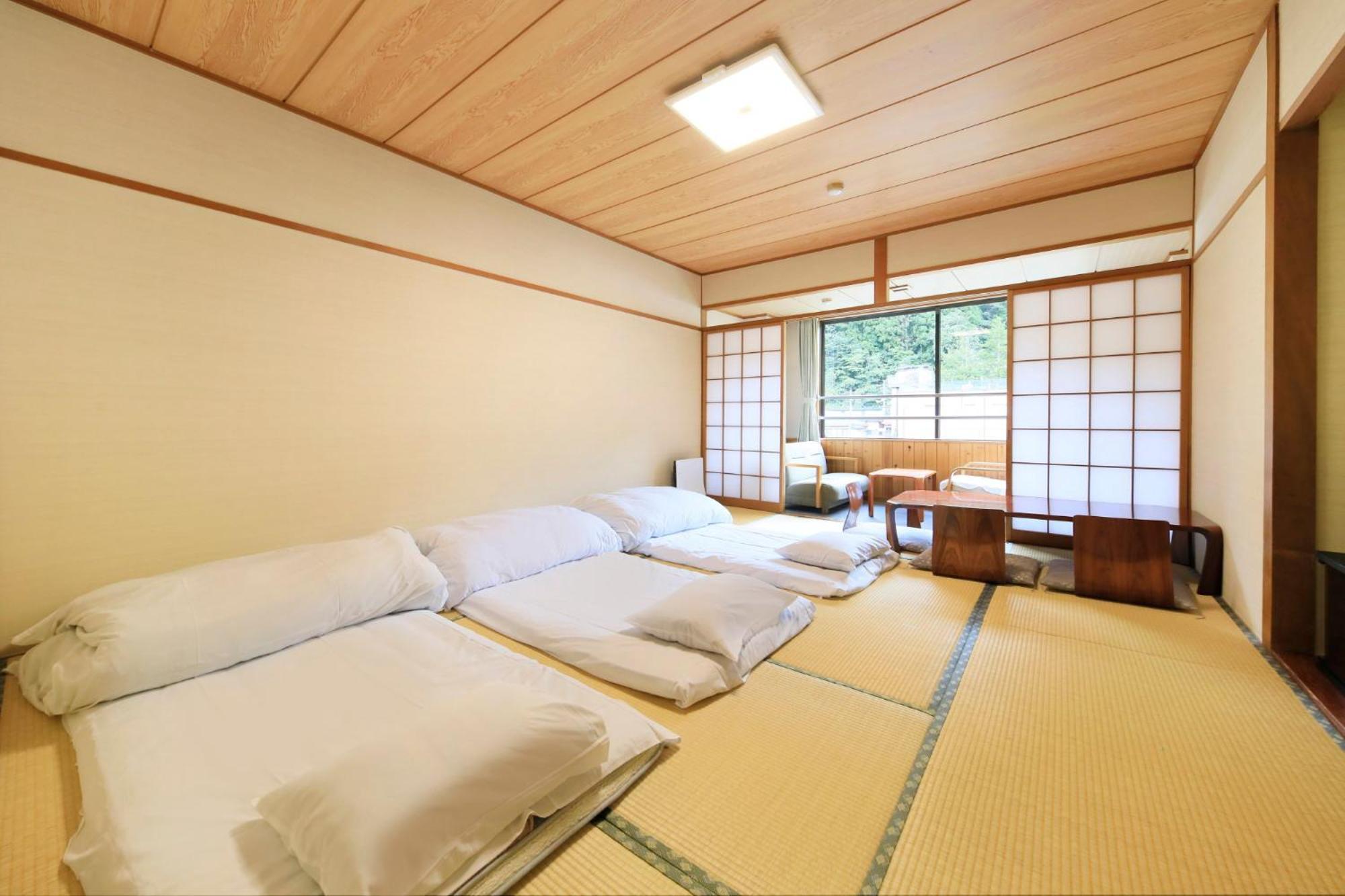 竹あかりの宿 加賀助 Shizukuishi Buitenkant foto