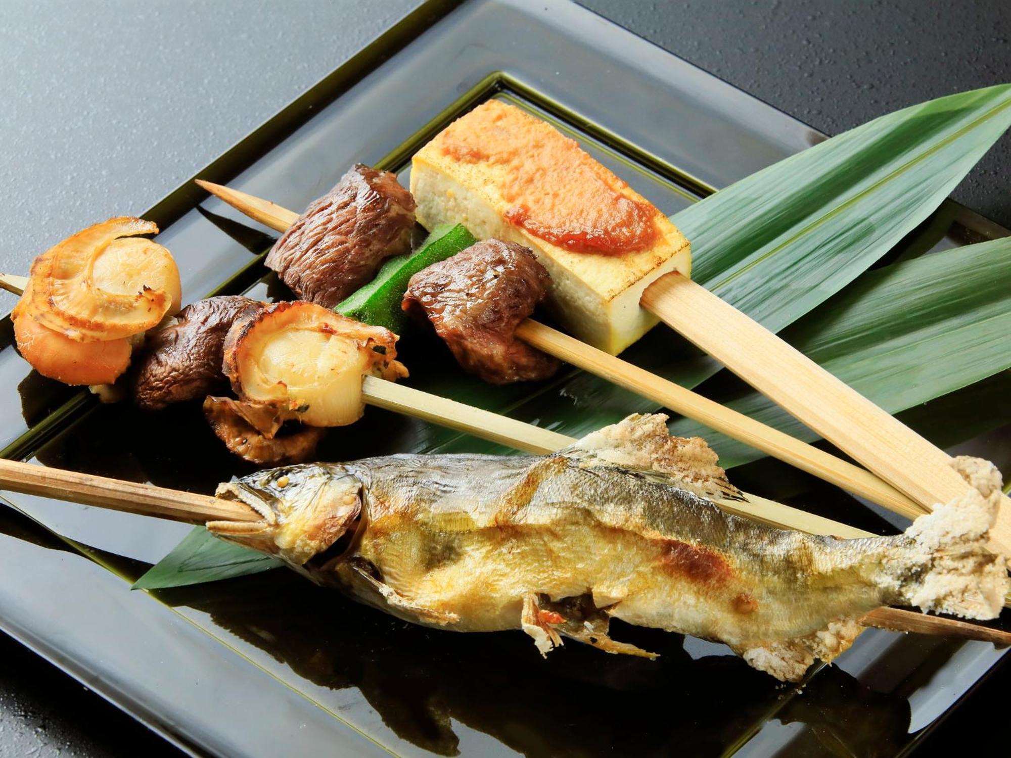 竹あかりの宿 加賀助 Shizukuishi Buitenkant foto